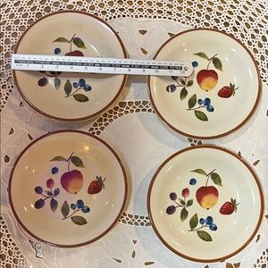 Fruit Patterned Cream Bowls Set